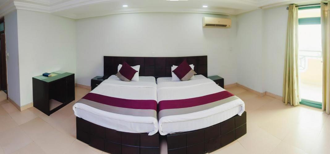 Korkdam Hotel Taifa 外观 照片